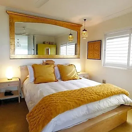 Dolphin Inn Guesthouse-2